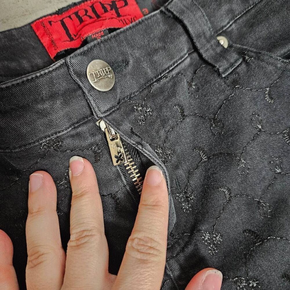 Black Patterned Women Jeans - Picture 2 of 8